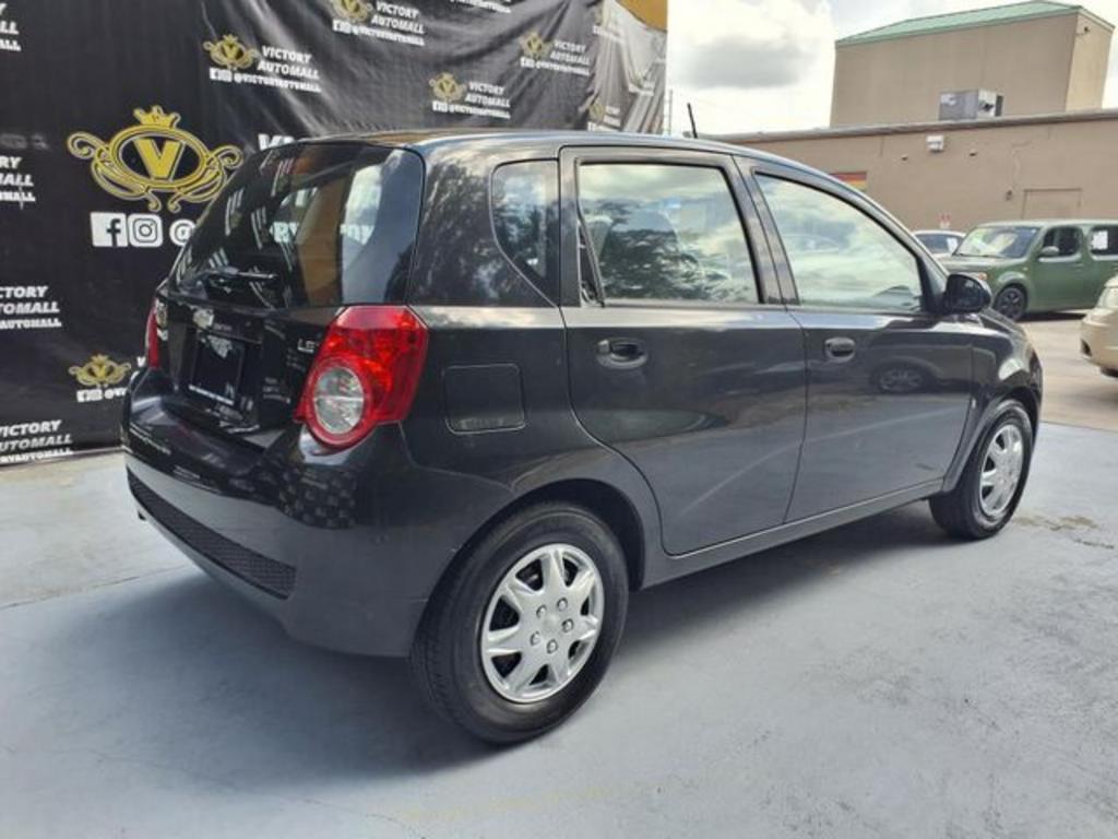 2009 Chevrolet Aveo5 1LS - Photo 6