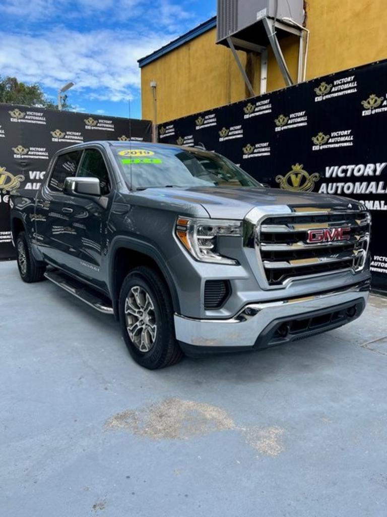 2019 GMC Sierra 1500 SLE's photo