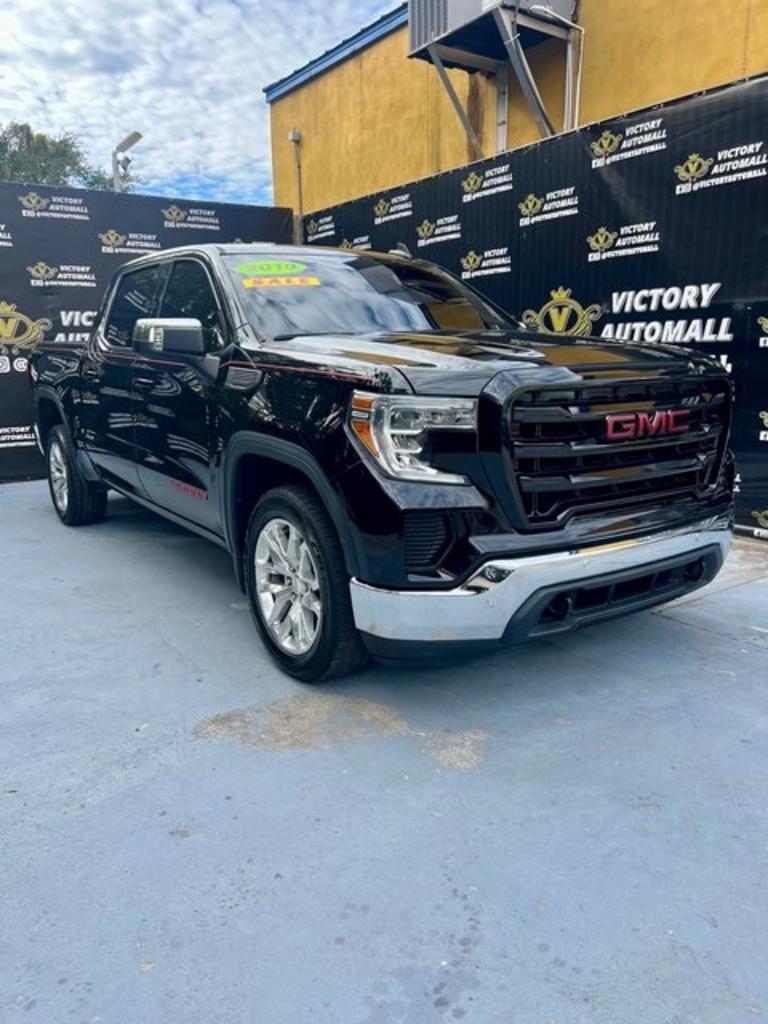 2019 GMC Sierra 1500 SLE's photo