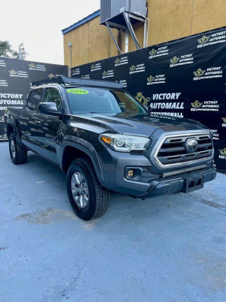 2018 Toyota Tacoma SR5 Double Cab 4x2 V6 Auto Short Bed's photo
