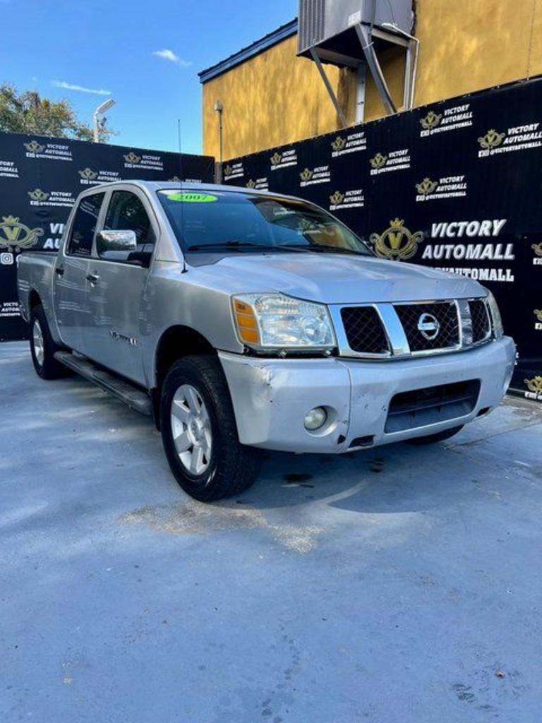2007 Nissan Titan XE 4X2 Crew Cab's photo