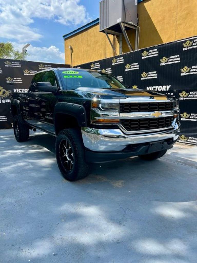 2018 Chevrolet Silverado 1500 LT 4X4 Double Cab Std Box's photo